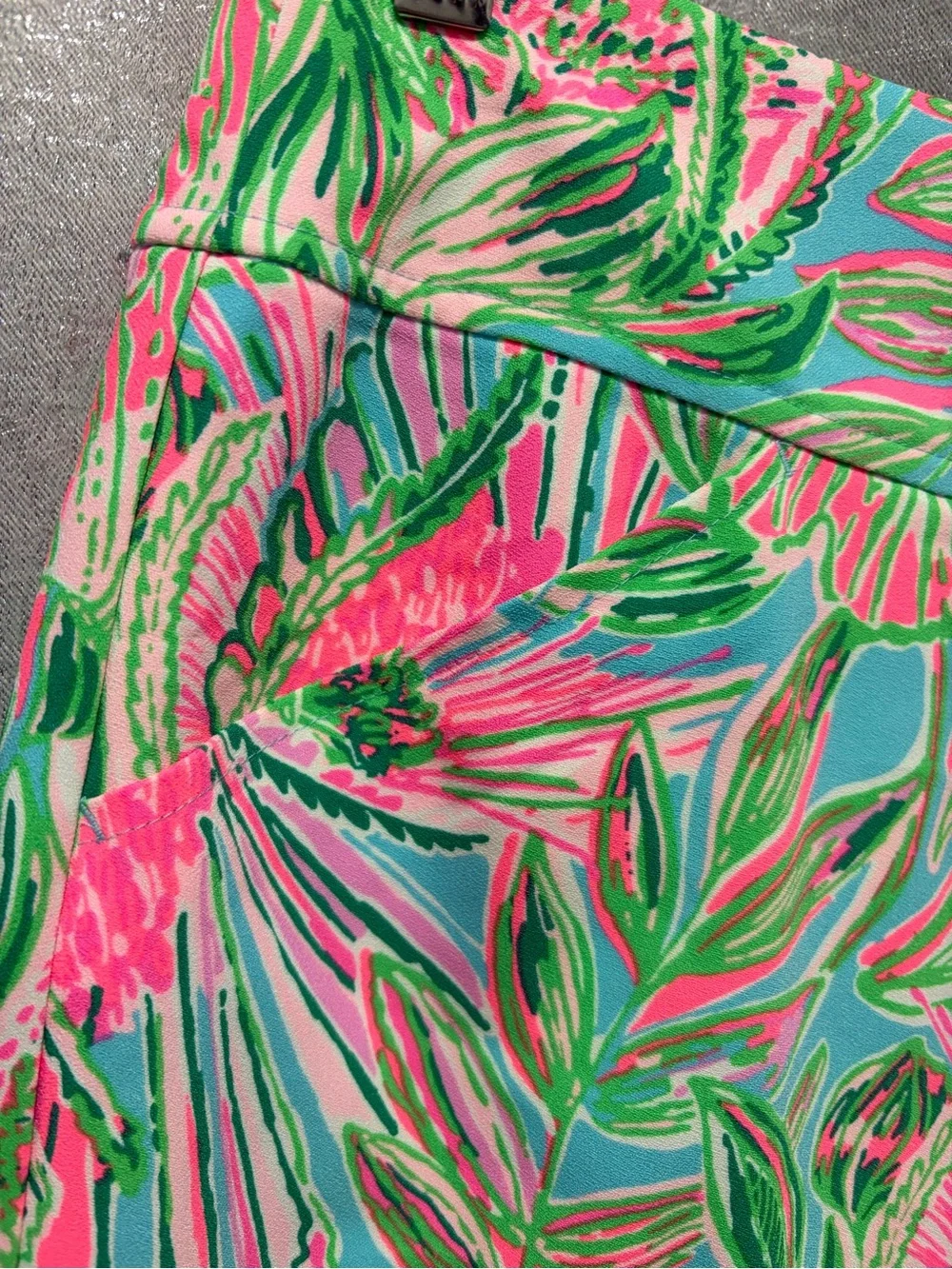 Lilly Pulitzer Jonas Skort Pink & Green 6 Floral Mini Coming in Hot - Picture 5 of 9